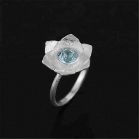 Pure-Lotus-silver-peruvian-ring-with-Topaz